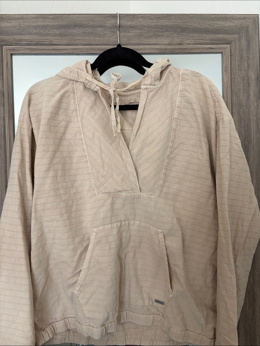 Prana Cream Hooded Pullover Sweatshirt